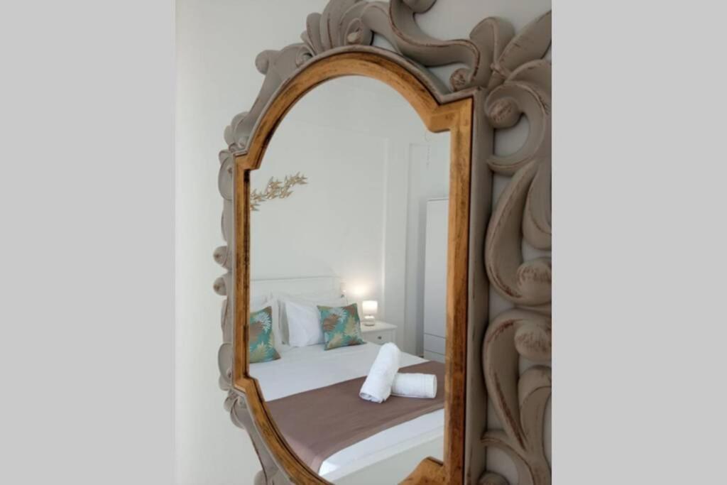 Sonia'S Luxury Apartment With Jacuzzi กามิลารี ภายนอก รูปภาพ