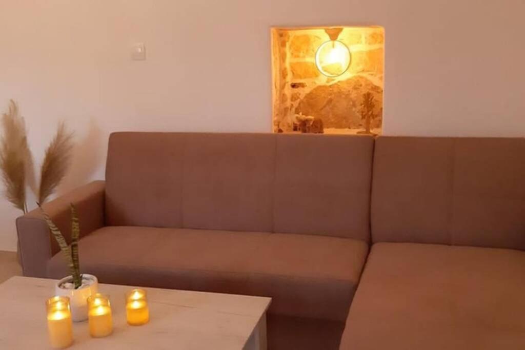 Sonia'S Luxury Apartment With Jacuzzi กามิลารี ภายนอก รูปภาพ