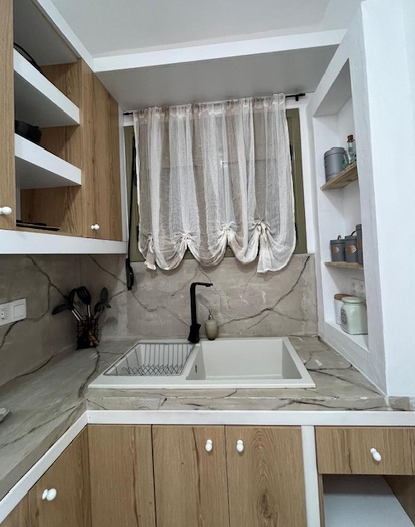 Sonia'S Luxury Apartment With Jacuzzi กามิลารี ภายนอก รูปภาพ